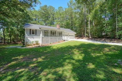 Bring your imagination to this spacious 4-bedroom, 3 Full bath on Fairfield Plantation Golf and Country Club in Georgia - for sale on GolfHomes.com, golf home, golf lot