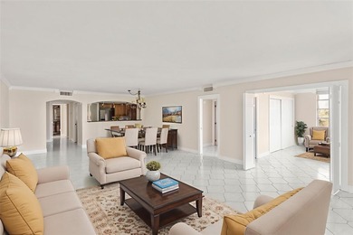 Rare King Model 3BD/2.5BA in Palm Aire! This spacious 2,100 sq on Palm-Aire Country Club and Resort - The Oaks in Florida - for sale on GolfHomes.com, golf home, golf lot