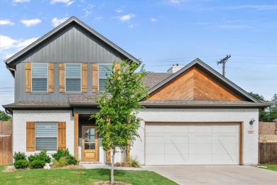 Welcome to this stunning two-story home located in Crown Valley on The Golf Club At Crown Valley in Texas - for sale on GolfHomes.com, golf home, golf lot