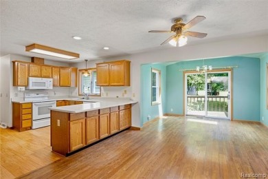 Expansive 2,184 sq. ft. home with a 1,456 sq. ft. basement and on West Shore Golf and Country Club in Michigan - for sale on GolfHomes.com, golf home, golf lot