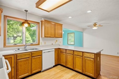 Expansive 2,184 sq. ft. home with a 1,456 sq. ft. basement and on West Shore Golf and Country Club in Michigan - for sale on GolfHomes.com, golf home, golf lot