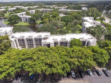 PRICE DROP !!! Here is your chance to live in a waterfront on Pine Island Ridge Country Club in Florida - for sale on GolfHomes.com, golf home, golf lot