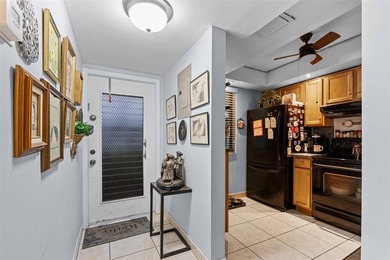 Sunrise Lakes Ph. 4, 55+ Community, 1st floor 2/2, NEW AC on Sunrise Lakes Phase III in Florida - for sale on GolfHomes.com, golf home, golf lot