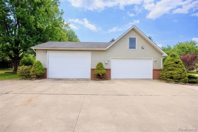 Expansive 2,184 sq. ft. home with a 1,456 sq. ft. basement and on West Shore Golf and Country Club in Michigan - for sale on GolfHomes.com, golf home, golf lot