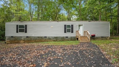 Brand New, Fully Furnished 2 Bedroom, 2 Bath Home.Move right in on Tanglewood Shores Golf Club in Virginia - for sale on GolfHomes.com, golf home, golf lot