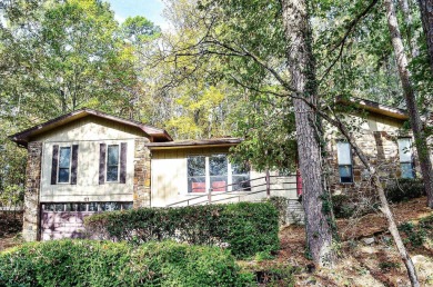 This well-maintained 3-bedroom, 2.5-bath home offers a on DeSoto Golf Course in Arkansas - for sale on GolfHomes.com, golf home, golf lot