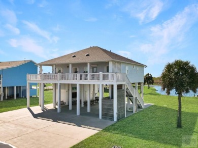 This custom 4-bedroom, 2.5-bathroom home is situated in the on Crystal Beach Community Golf Course in Texas - for sale on GolfHomes.com, golf home, golf lot