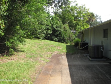 Move in ready pool home at the end of a cul de sac for less on La Cita Country Club in Florida - for sale on GolfHomes.com, golf home, golf lot