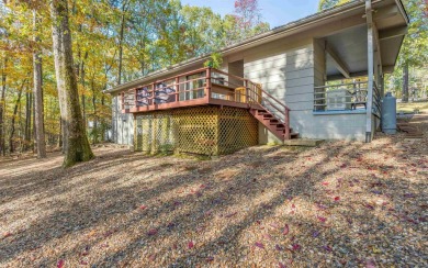 Move in ready home situated amidst the trees! This tranquil home on DeSoto Golf Course in Arkansas - for sale on GolfHomes.com, golf home, golf lot