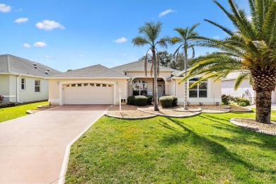 MINUTES TO SUMTER LANDING!! Welcome to this spacious 3-bedroom on The Links of Spruce Creek in Florida - for sale on GolfHomes.com, golf home, golf lot
