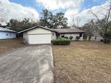 Looking for a home you can personalize and make your own? This on Brentwood Farms Golf Club in Florida - for sale on GolfHomes.com, golf home, golf lot