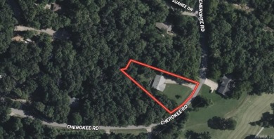 This well-cared-for 3-bedroom, 3-bath home offers comfort and on Cherokee Village North Course in Arkansas - for sale on GolfHomes.com, golf home, golf lot