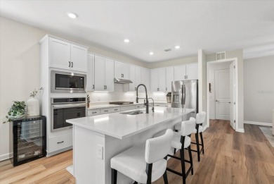Under contract-accepting backup offers. PRIME LOCATION, HIGHLY on Lakewood National Golf Club in Florida - for sale on GolfHomes.com, golf home, golf lot