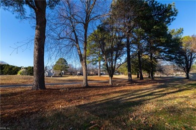 SELLERS TO REPLACE CARPET WITH FULL PRICE OFFER! Welcome to this on Cypress Point Country Club in Virginia - for sale on GolfHomes.com, golf home, golf lot
