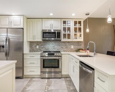 Gorgeous renovated 2 bed, 2 bath condo in all-ages Palm Aire on Palm-Aire Country Club and Resort - The Oaks in Florida - for sale on GolfHomes.com, golf home, golf lot