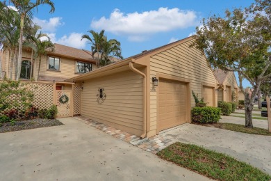 Incredible 3 bedroom plus loft, furnished Georgetown townhome on Heritage Ridge Golf Club in Florida - for sale on GolfHomes.com, golf home, golf lot