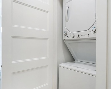 Gorgeous renovated 2 bed, 2 bath condo in all-ages Palm Aire on  in Florida - for sale on GolfHomes.com, golf home, golf lot