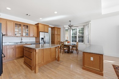 Welcome to 159 Altessa Blvd, a desirable Valencia Ranch model on The Greens At Half Hollow in New York - for sale on GolfHomes.com, golf home, golf lot