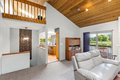 Positioned in the Highly Coveted Lincolnshire Subdivision! This on Lincolnshire Fields Country Club in Illinois - for sale on GolfHomes.com, golf home, golf lot
