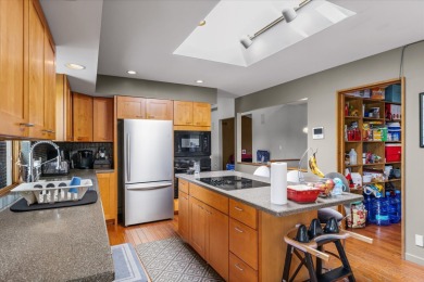 Positioned in the Highly Coveted Lincolnshire Subdivision! This on Lincolnshire Fields Country Club in Illinois - for sale on GolfHomes.com, golf home, golf lot