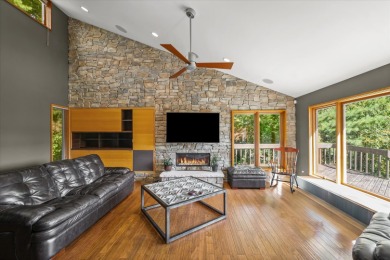 Positioned in the Highly Coveted Lincolnshire Subdivision! This on Lincolnshire Fields Country Club in Illinois - for sale on GolfHomes.com, golf home, golf lot