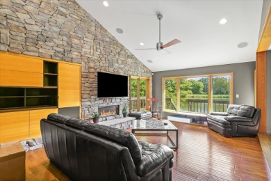 Positioned in the Highly Coveted Lincolnshire Subdivision! This on Lincolnshire Fields Country Club in Illinois - for sale on GolfHomes.com, golf home, golf lot