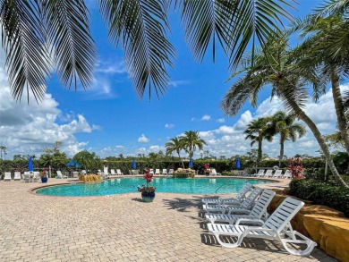 SNOWBIRD, RETIREE, EMPTY NESTER?  HERE'S YOUR PERFECT PERCH! on Heron Creek Golf and Country Club in Florida - for sale on GolfHomes.com, golf home, golf lot