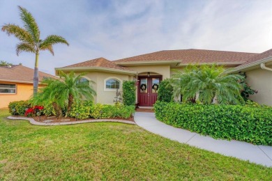 Allow the comforting ambiance of this 2019 Porter Construction on Pinemoor West Golf Club in Florida - for sale on GolfHomes.com, golf home, golf lot