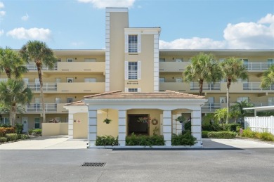 ELEVATOR FOR CONVENIENCE ! This meticulously maintained TURNKEY on Plantation Golf and Country Club in Florida - for sale on GolfHomes.com, golf home, golf lot