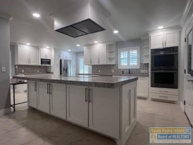 STUNNING 5 bedroom, 4.5 bath open concept with a kitchen that on Harlingen Country Club in Texas - for sale on GolfHomes.com, golf home, golf lot