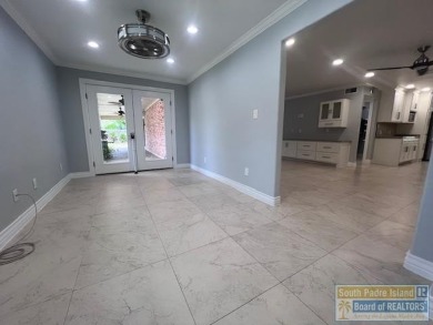 STUNNING 5 bedroom, 4.5 bath open concept with a kitchen that on Harlingen Country Club in Texas - for sale on GolfHomes.com, golf home, golf lot