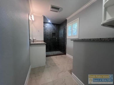 STUNNING 5 bedroom, 4.5 bath open concept with a kitchen that on Harlingen Country Club in Texas - for sale on GolfHomes.com, golf home, golf lot