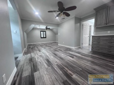 STUNNING 5 bedroom, 4.5 bath open concept with a kitchen that on Harlingen Country Club in Texas - for sale on GolfHomes.com, golf home, golf lot
