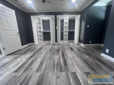 STUNNING 5 bedroom, 4.5 bath open concept with a kitchen that on Harlingen Country Club in Texas - for sale on GolfHomes.com, golf home, golf lot