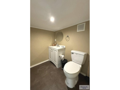 Virtual Tours - bit.ly/502clam Welcome to your new waterfront on Long Island Golf Course in Texas - for sale on GolfHomes.com, golf home, golf lot