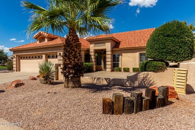 Beautiful golf course home in adult community with vaulted on Cottonwood Country Club in Arizona - for sale on GolfHomes.com, golf home, golf lot