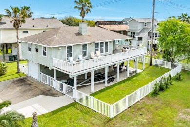 BEAUTIFUL well-maintained home in popular Pirates Beach! Just a on Galveston Country Club in Texas - for sale on GolfHomes.com, golf home, golf lot