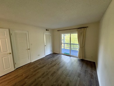 BEAUTIFUL LIGHT AND BRIGHT END UNIT with views of the golf on Oak Knoll Golf Course in Oregon - for sale on GolfHomes.com, golf home, golf lot