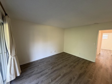 BEAUTIFUL LIGHT AND BRIGHT END UNIT with views of the golf on Oak Knoll Golf Course in Oregon - for sale on GolfHomes.com, golf home, golf lot