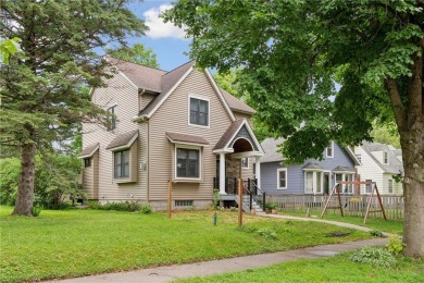FABULOUS AND FUN LOCATION - WALK TO EVERYTHING COMO PARK!  Ultra on Como Golf Course in Minnesota - for sale on GolfHomes.com, golf home, golf lot