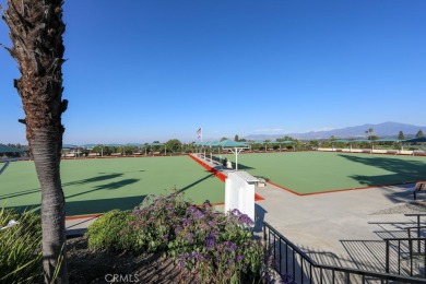 End unit, 3-bedroom, 2-bathroom Villa Puerta, boasting mountain on Leisure Village Par 3 Golf Course in California - for sale on GolfHomes.com, golf home, golf lot