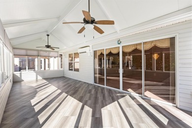 BOND PAID!  New Roof 2020.  New Water Heater 2023. LOCATION! on The Links of Spruce Creek in Florida - for sale on GolfHomes.com, golf home, golf lot