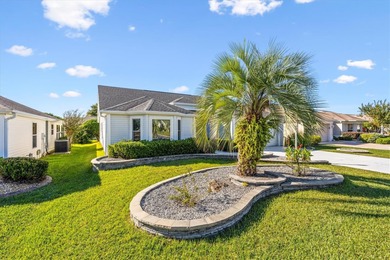 BOND PAID!  New Roof 2020.  New Water Heater 2023. LOCATION! on The Links of Spruce Creek in Florida - for sale on GolfHomes.com, golf home, golf lot