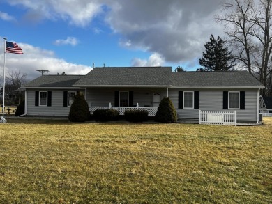 Homes like this do not come up very often. A home that the owner on Hillsdale Golf and Country Club in Michigan - for sale on GolfHomes.com, golf home, golf lot