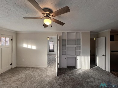 This Charming 940 Sq Ft 2 Bed 1 Bath Home Has Been Recently on Truth Or Consequence City Golf Course in New Mexico - for sale on GolfHomes.com, golf home, golf lot