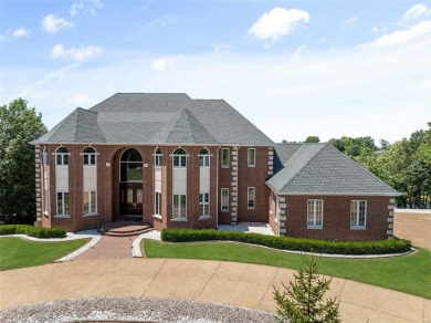 Nestled on a prime lot in Whitmoor, this custom-built home on Whitmoor Country Club  in Missouri - for sale on GolfHomes.com, golf home, golf lot