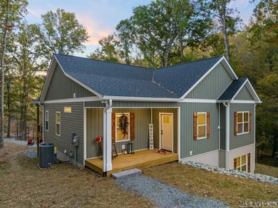Be *Home for the Holidays* in this BRAND NEW Lakefront on Kinderton Country Club in Virginia - for sale on GolfHomes.com, golf home, golf lot