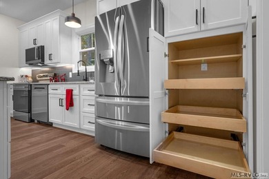 Be *Home for the Holidays* in this BRAND NEW Lakefront on Kinderton Country Club in Virginia - for sale on GolfHomes.com, golf home, golf lot