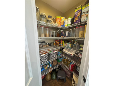 This expansive home offers 3,700 sq. ft. in a 5 level split with on Kinsale Golf and Fitness Club in Ohio - for sale on GolfHomes.com, golf home, golf lot