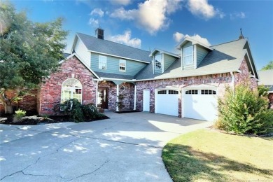 Gorgeous CUSTOM, two owner home on Heritage Hills Golf Course on Heritage Hills Golf Course in Oklahoma - for sale on GolfHomes.com, golf home, golf lot